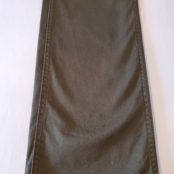 Selling Men's Levi's Green Jeans - Picture 10 of 10